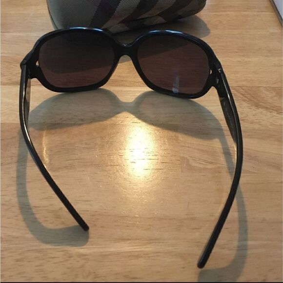 AUTHENTIC BURBERRY BLACK SILVER LOGO SUNNIES W/ VINTAGE NOVA CHECK CASE - Picture 3 of 5